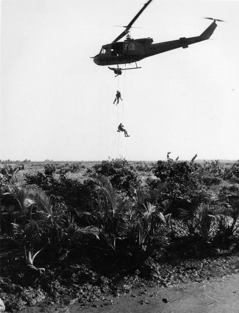 seals_abseiling_from_uh-1_huey_in_vietnam_1967